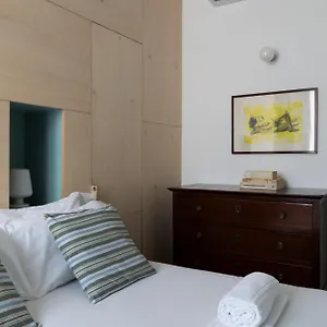 https://arco-della-pace-charme-apartment.italymilanhotels.net