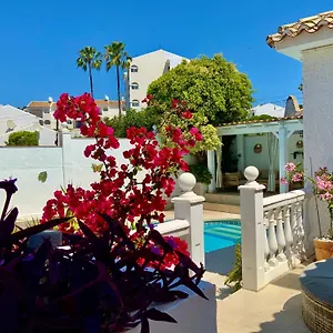 https://family-villa-with-pool-walk-to-beach-restaurants-and-shopping.1costadelsol.com